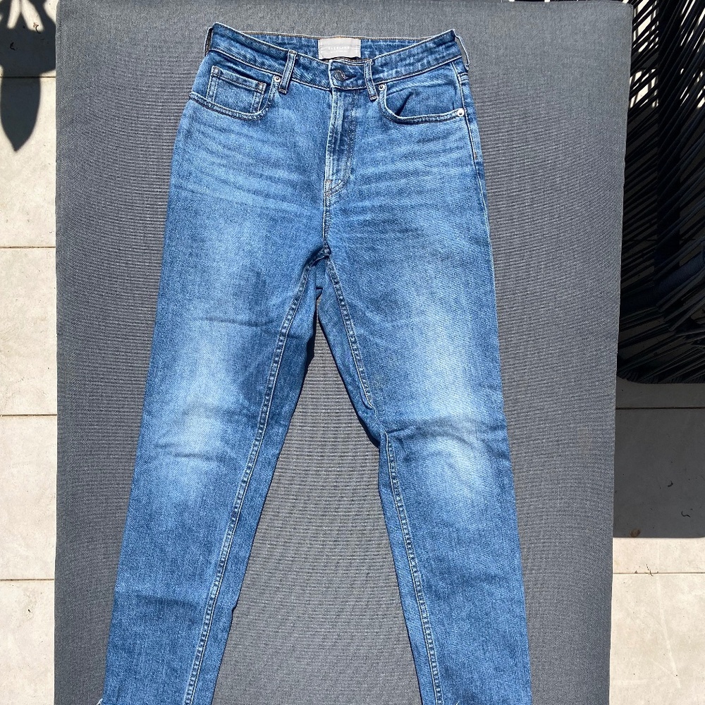 The Curvy Cheeky Straight Jean